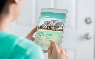 How Should Sellers Price Their Homes to Attract Buyers While Maximizing Value in Pennsylvania?